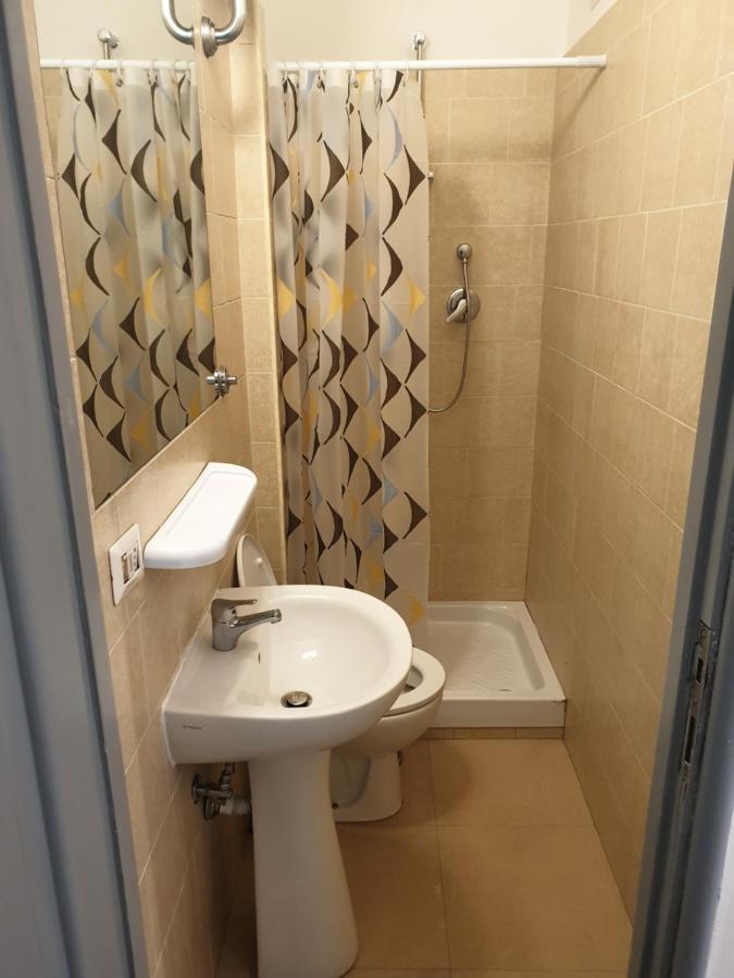 Art In Accommodation Рим Екстериор снимка